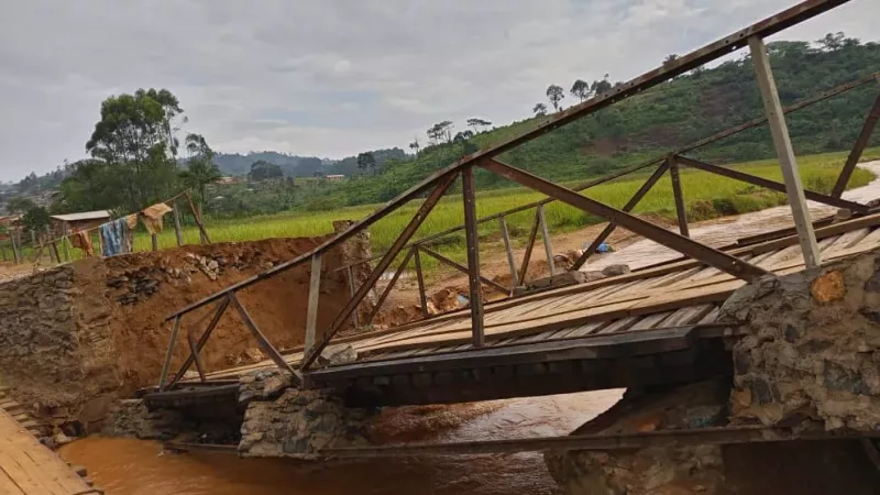 Bunia : plus d’une année après l’écroulement du pont reliant le quartier ngezi à bembeyi, rien n’est encore fait