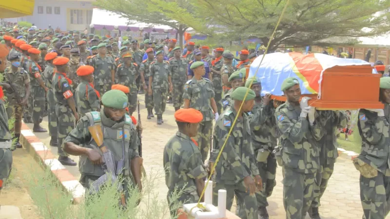 Ituri : inhumation des officiers FARDC et soldats de rang tués vers pitso sur la RN27 par les miliciens CODECO