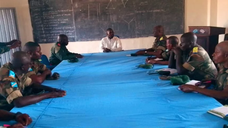 FARDC : Samy Adubango s’imprègne de la réalité des Camps militaires à Tshopo